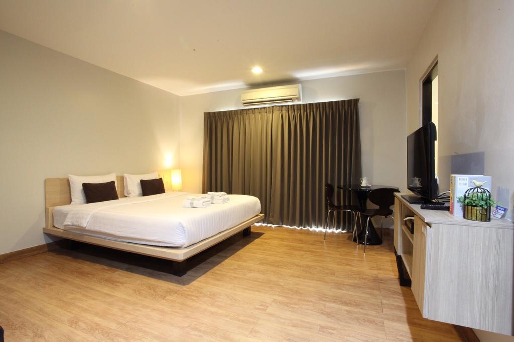 Narita Amata Hotel Chonburi Exterior foto