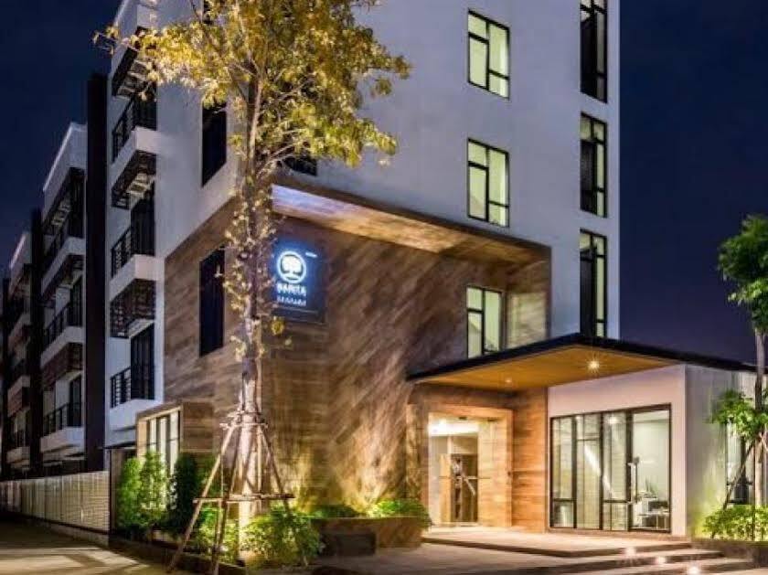 Narita Amata Hotel Chonburi Exterior foto